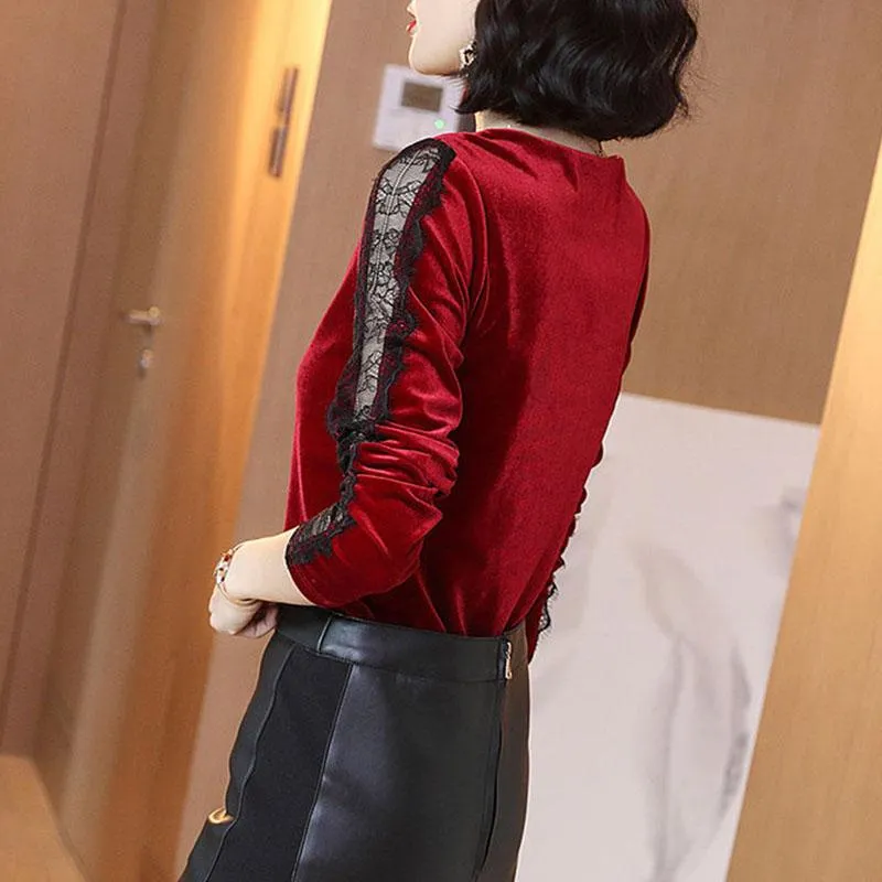 Autumn Spring Women Blouse Velvet T-shirts Tops Vintage Long-sleeved Lace V-neck Casual Loose Ladies Tops Female Clothes