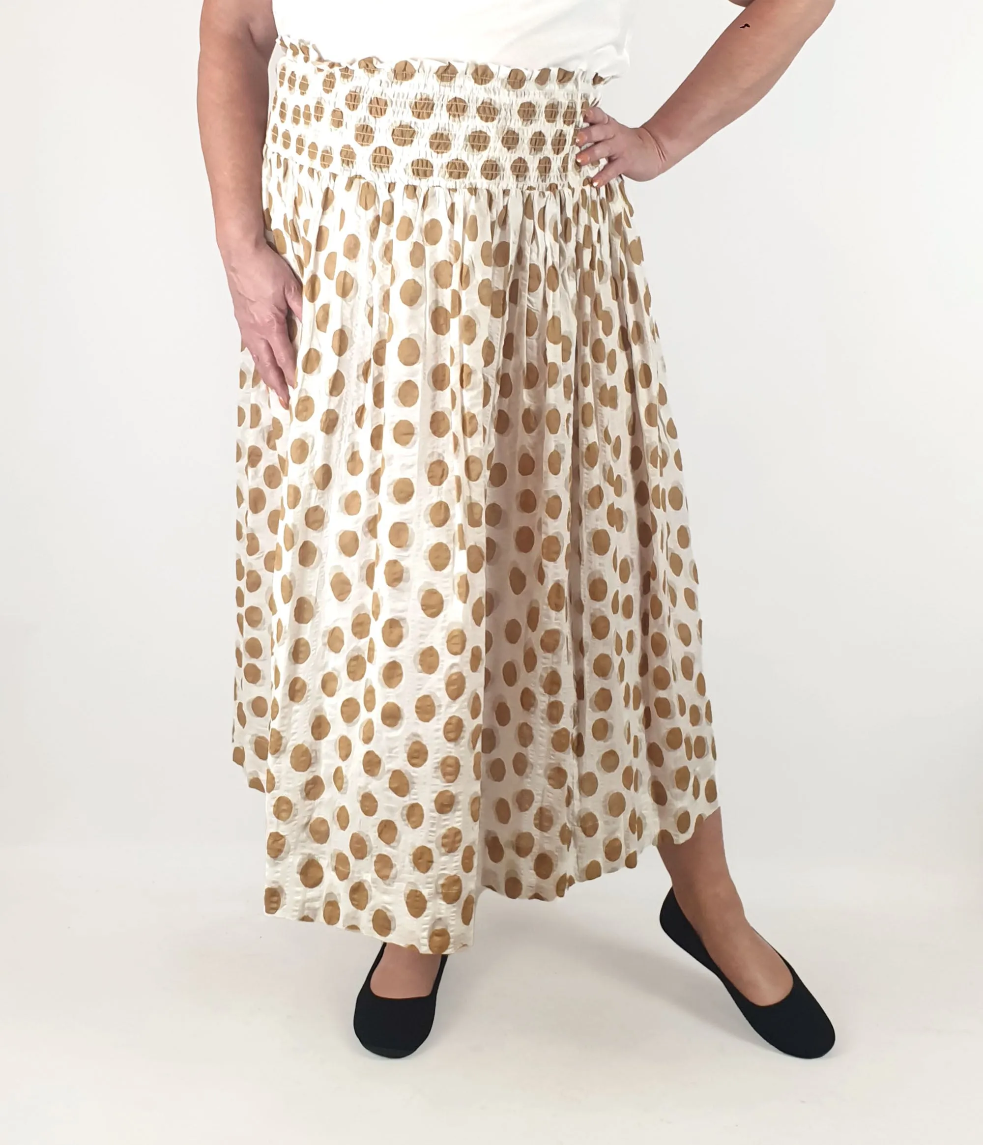 Brown polka dot skirt fits size 16-18