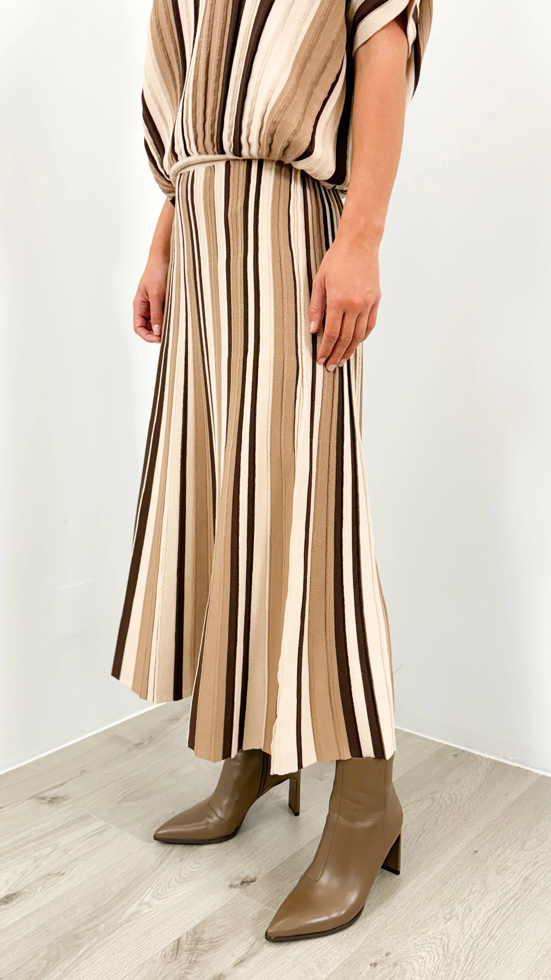 CAMBERWELL STRIPE KNIT PLEAT SKIRT - MULTI