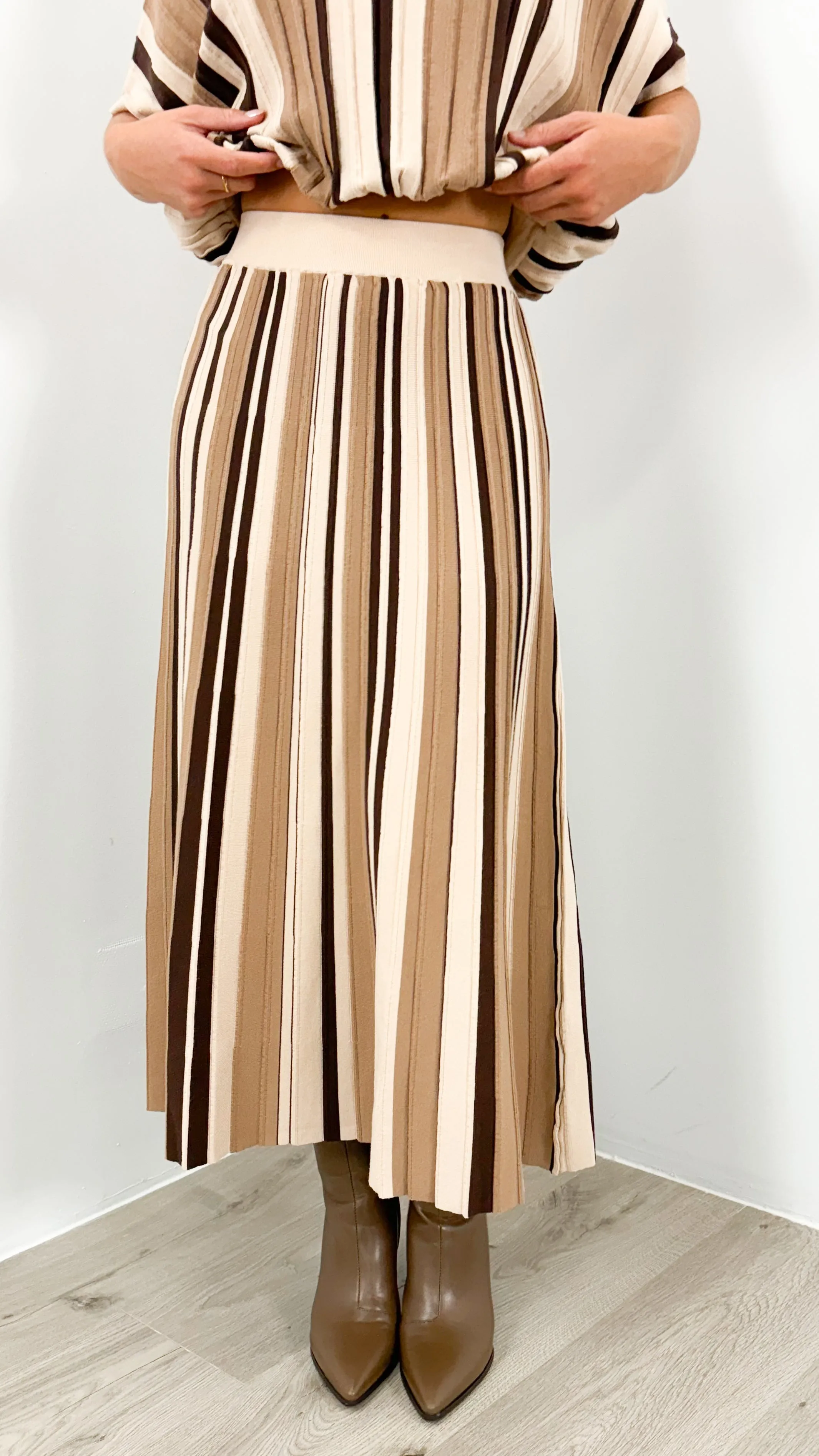 CAMBERWELL STRIPE KNIT PLEAT SKIRT - MULTI
