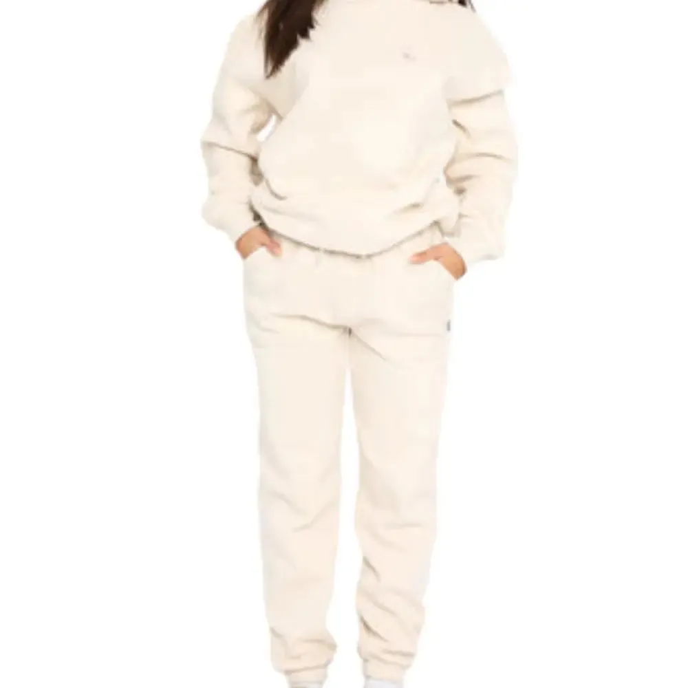 Claudia - Comfortable Casual Woman's Hoodie Tracksuit Set