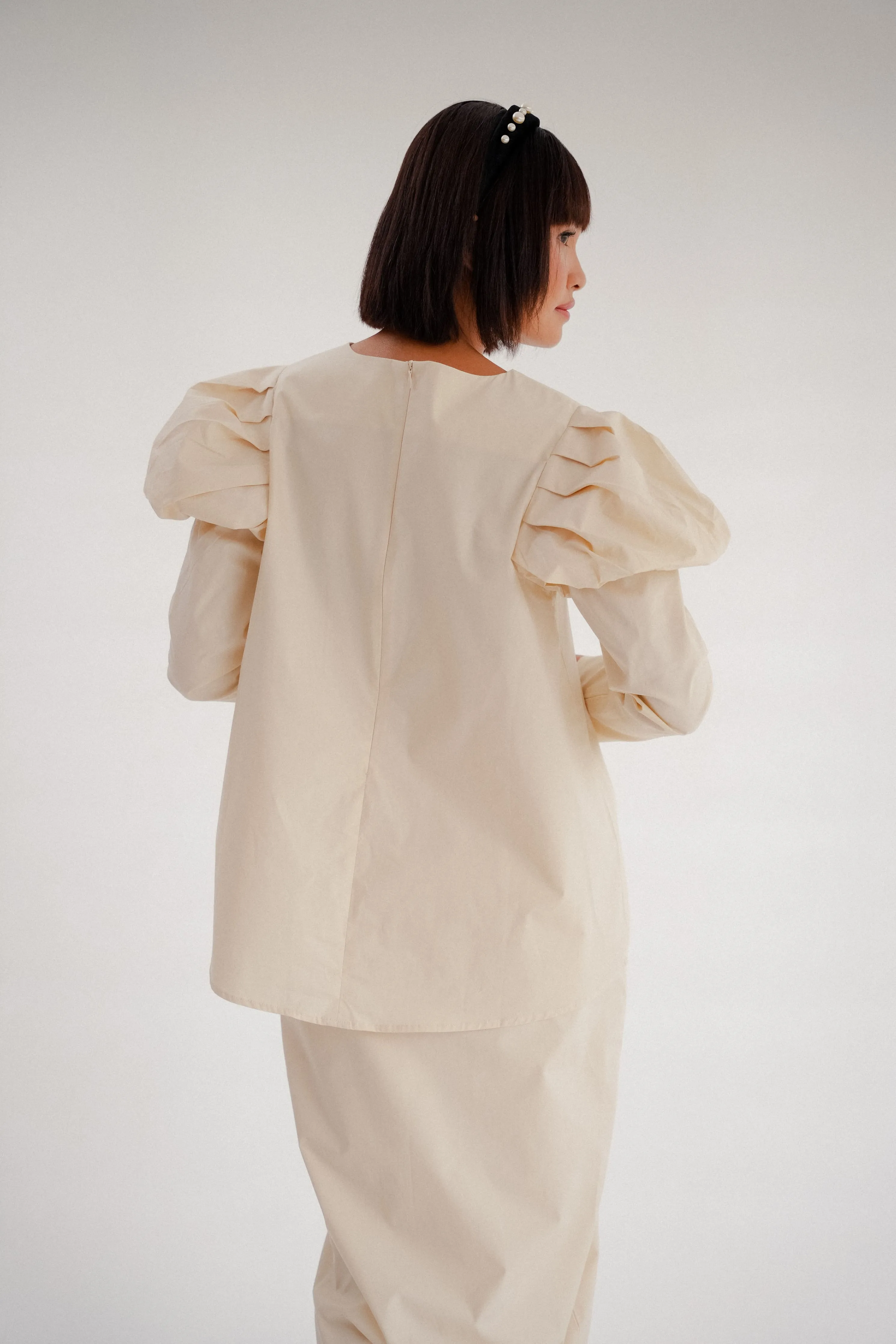 GELSO KURUNG IN ECRU