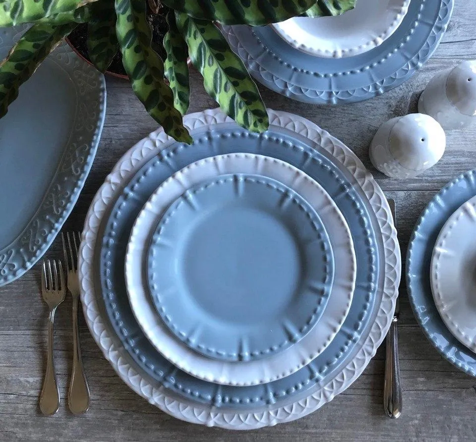 Historia Salad Plates Set of 4 Embossed Blue Cashmere