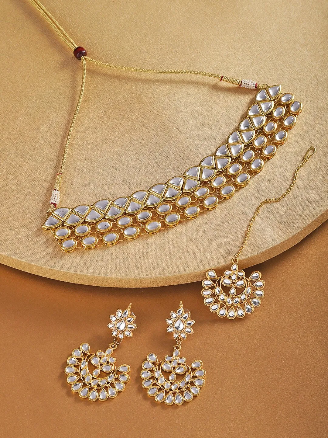 Karatcart Traditional Kundan Choker Necklace Set