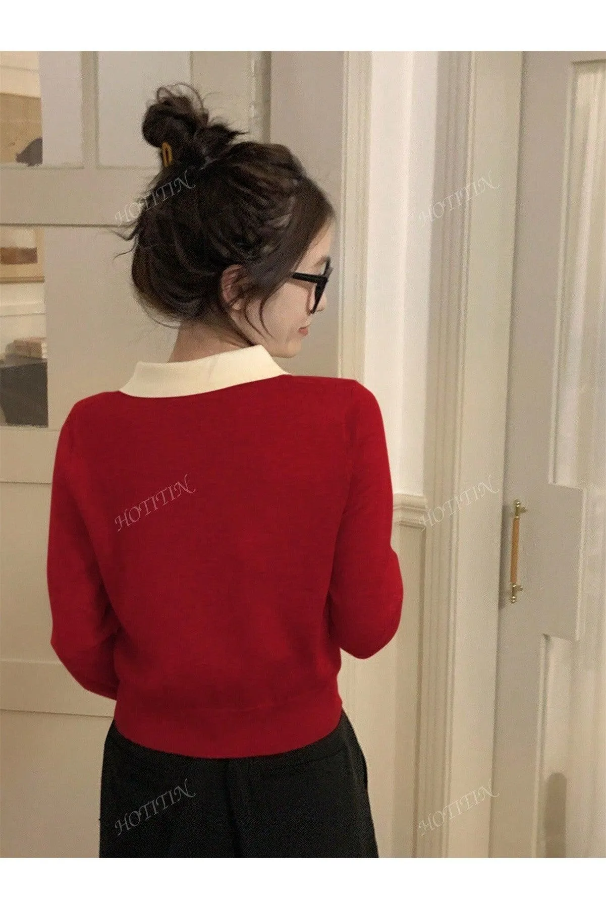 Korean Polo Collar Autumn/Winter New Short Top, Thin Top, Contrasting Color, Long Sleeved Women's Sweater