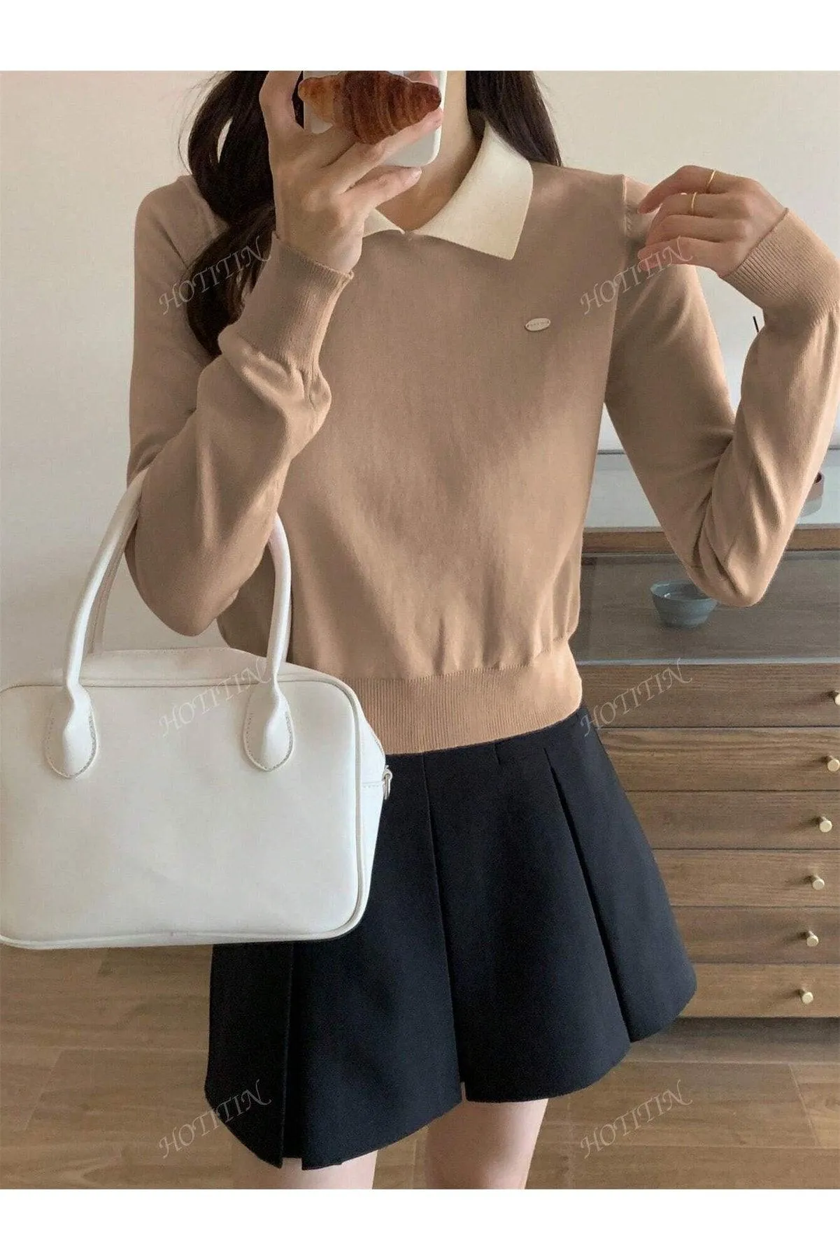 Korean Polo Collar Autumn/Winter New Short Top, Thin Top, Contrasting Color, Long Sleeved Women's Sweater