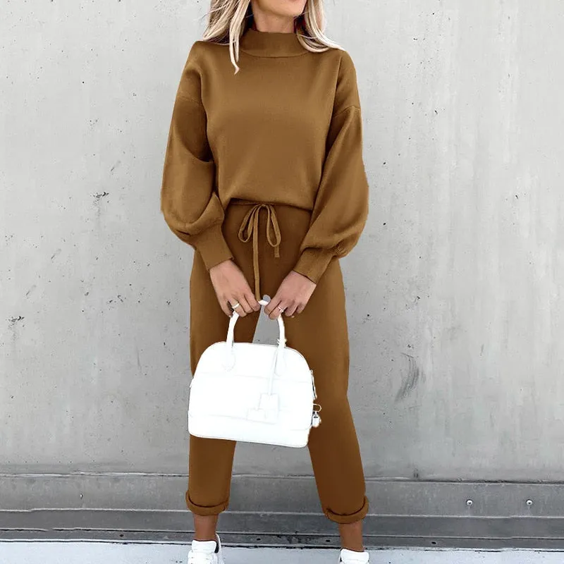 Layla - Elegant and Comfortable Woman's Tow Piece Homesuit