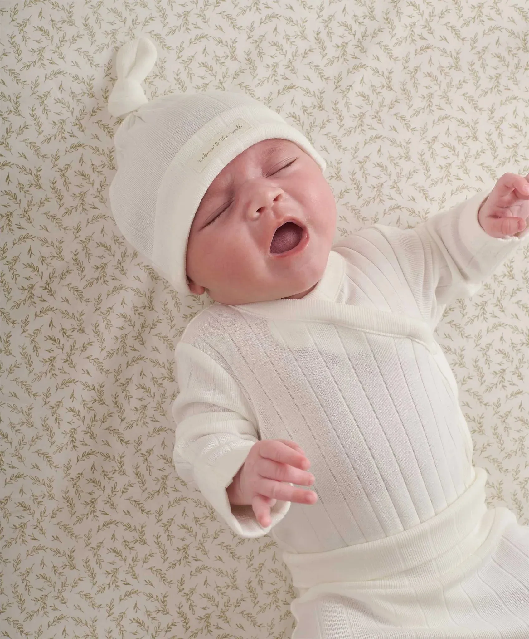 Mamas & Papas Newborn Starter Set - 4 Piece Set