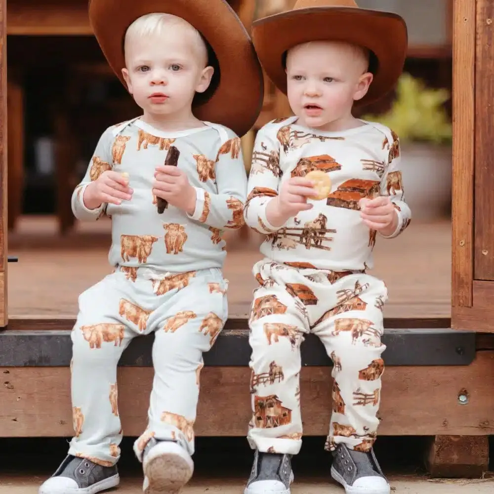 Milkbarn - Long Sleeve Bamboo Onesie - Highland Cow