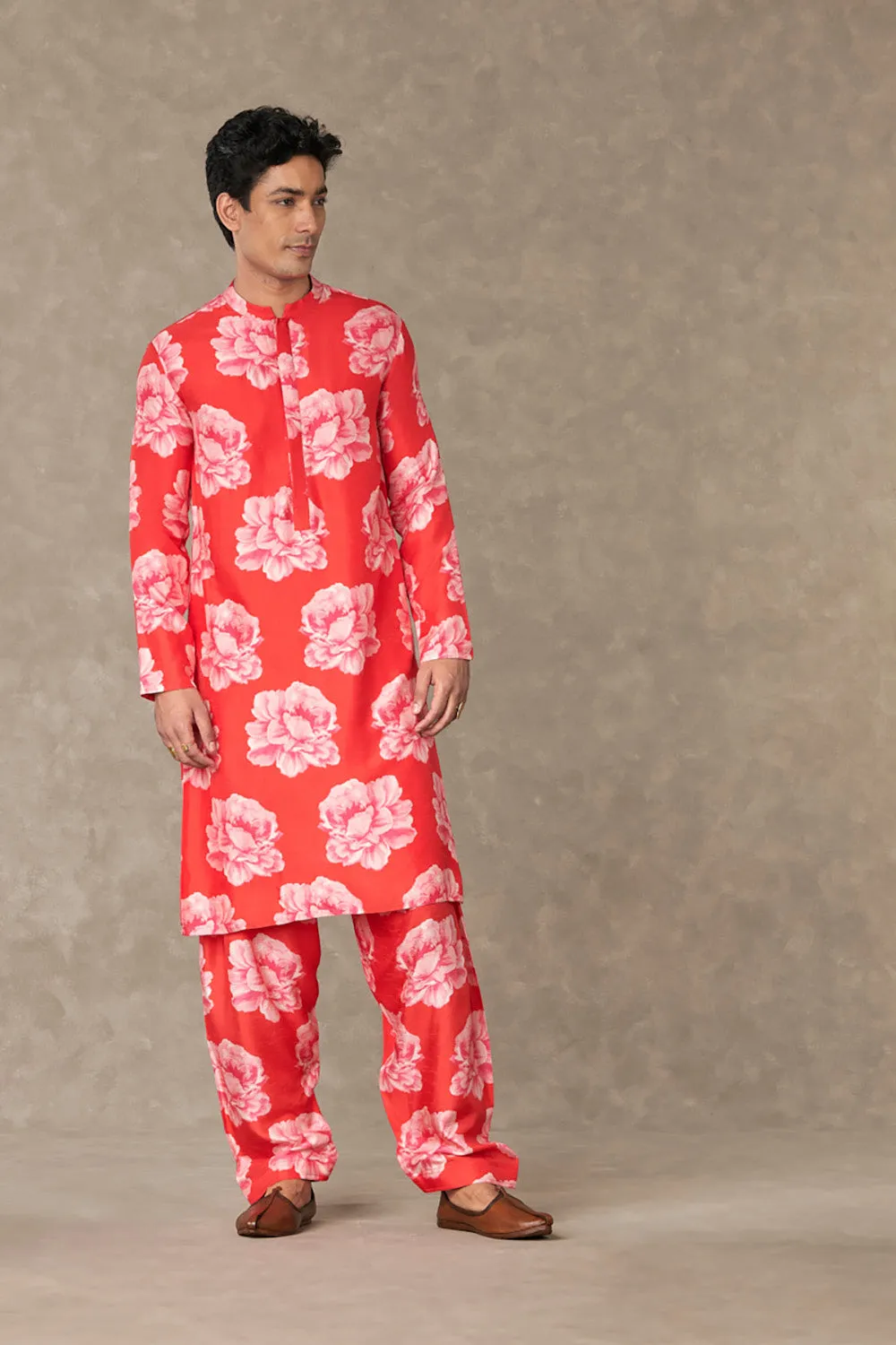 Red Nurvi Sitara Kurta Sets