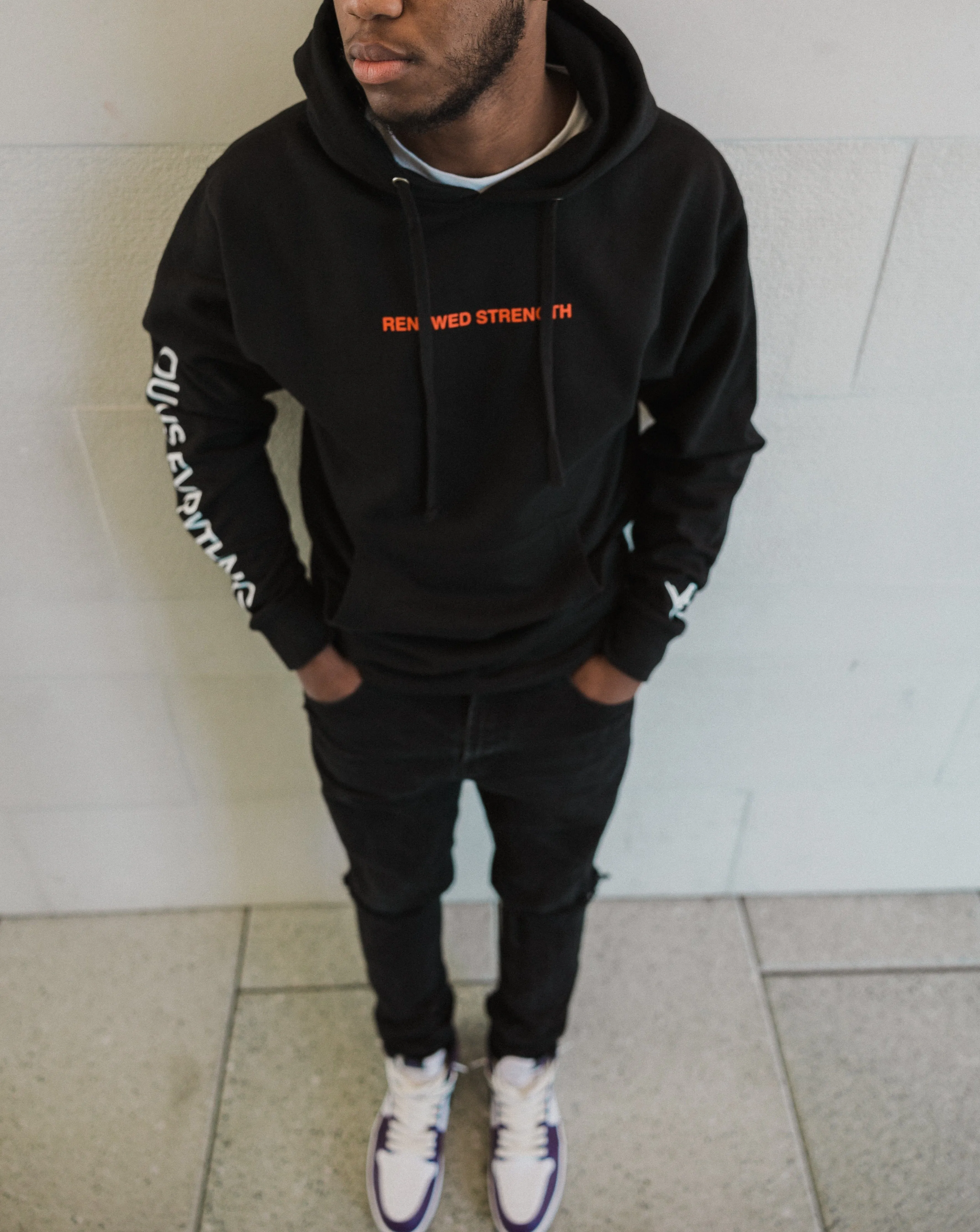 Renewed Strength Hoodie "Onyx-Glow"