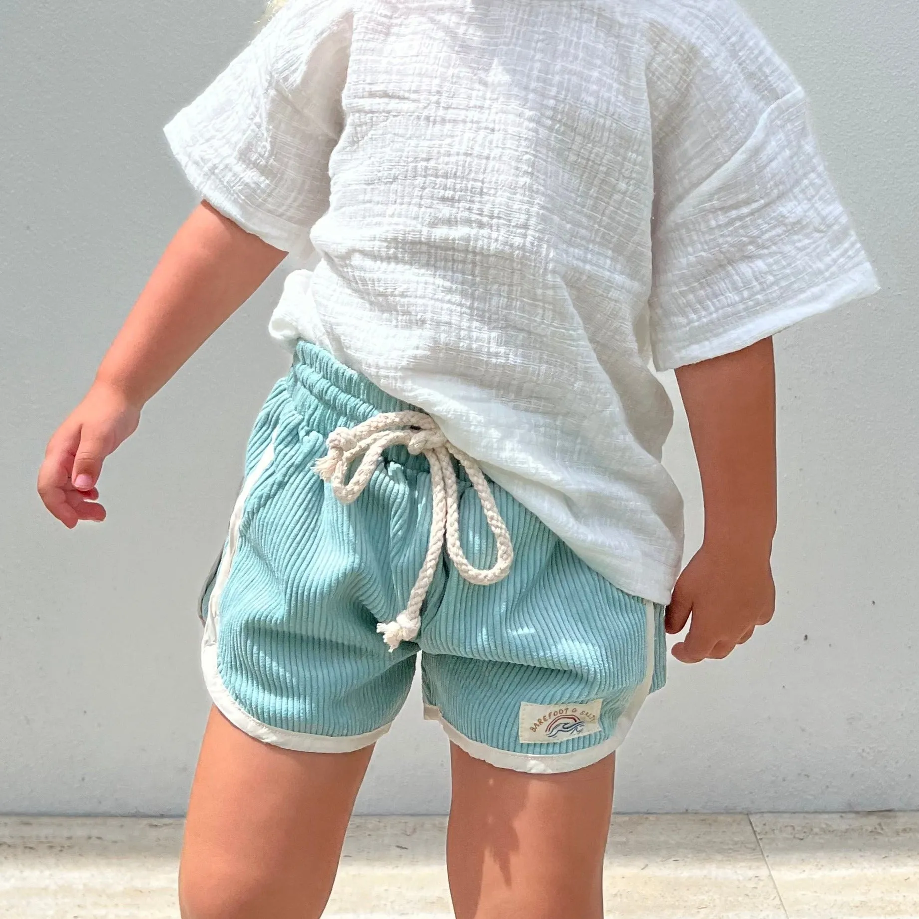 Retro vibes shorts