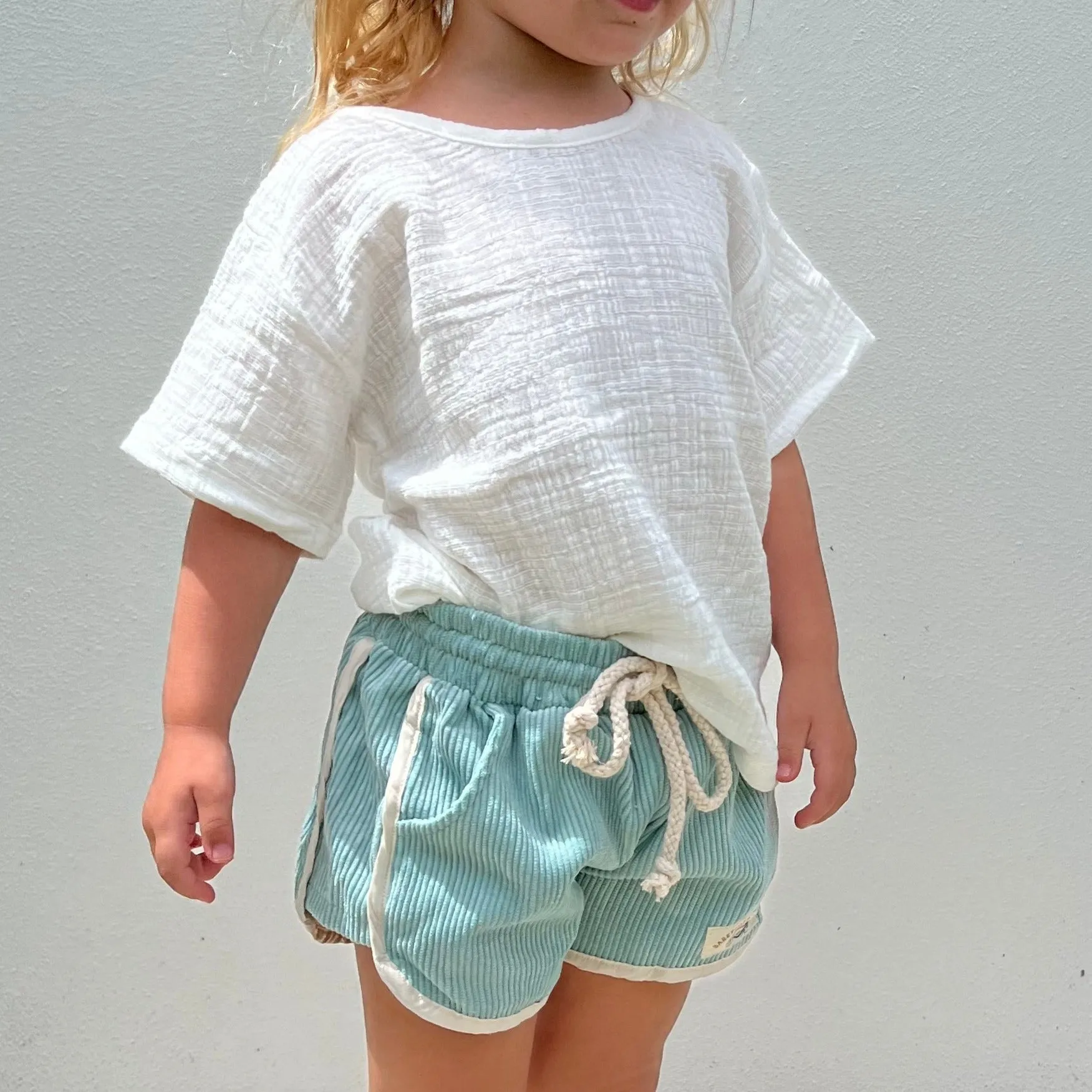 Retro vibes shorts