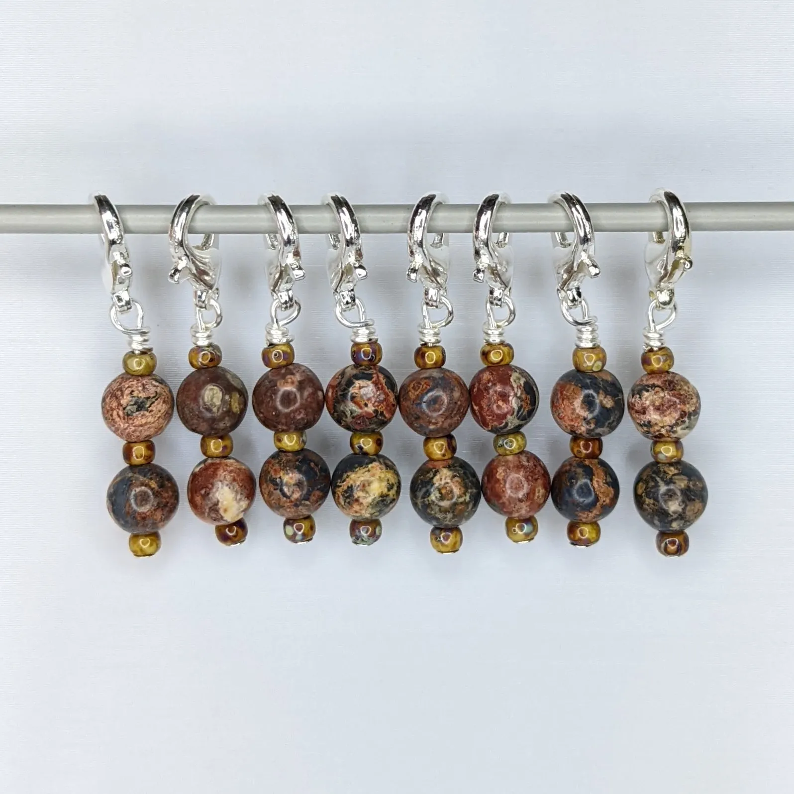 Simple Bead Stitch Markers: Lobster Claws