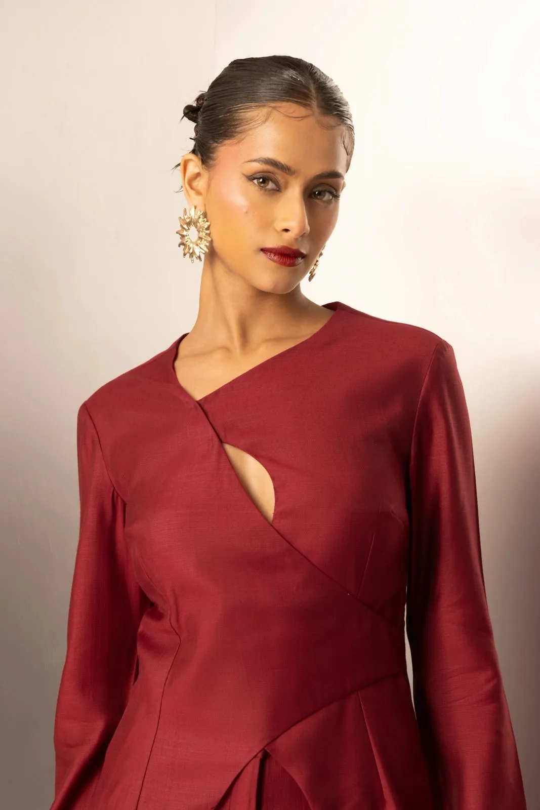 Sweet spark - burgundy full sleeves top with cutout