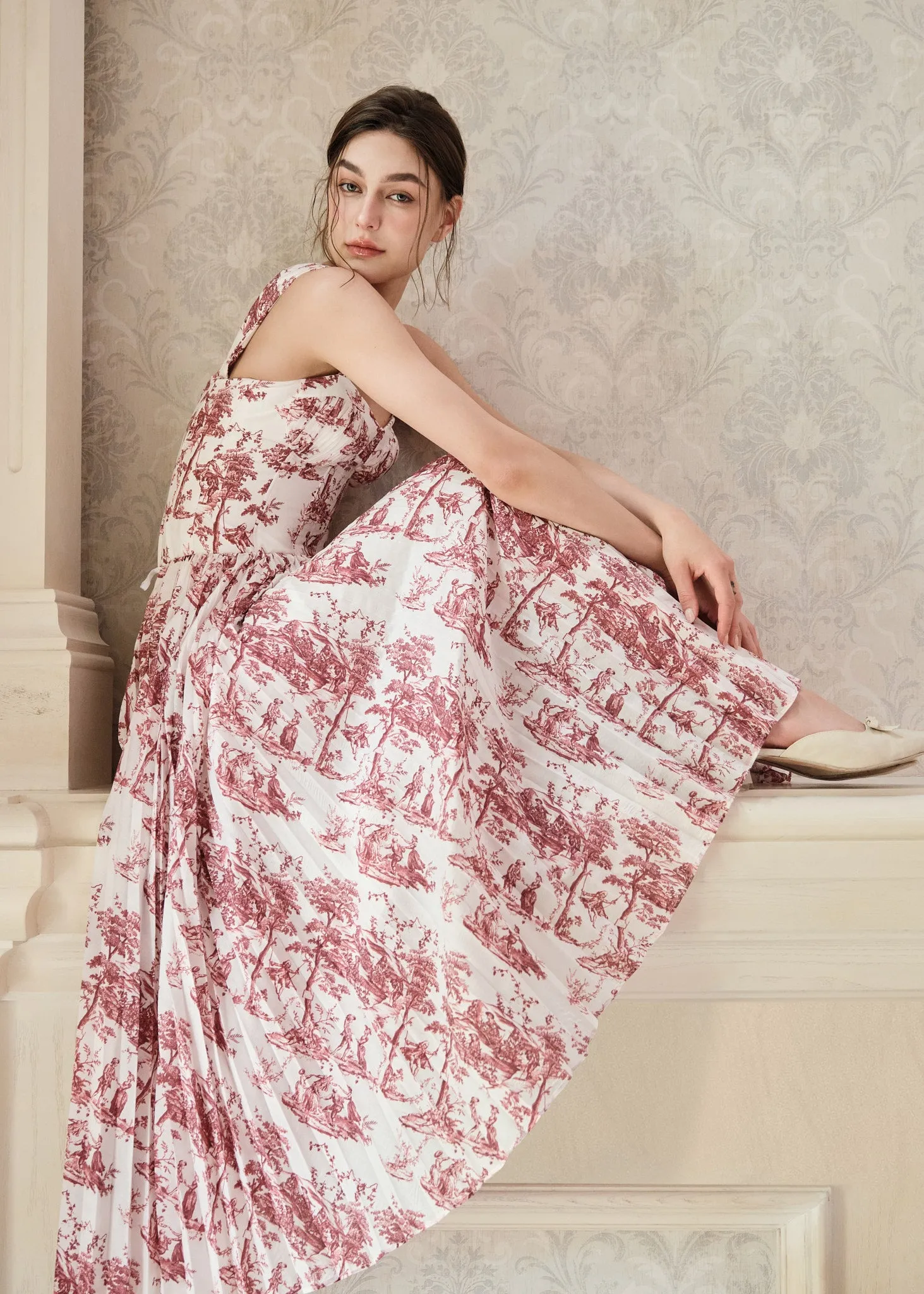 The Cherise Pleated Skirt in Ivory Luxembourg