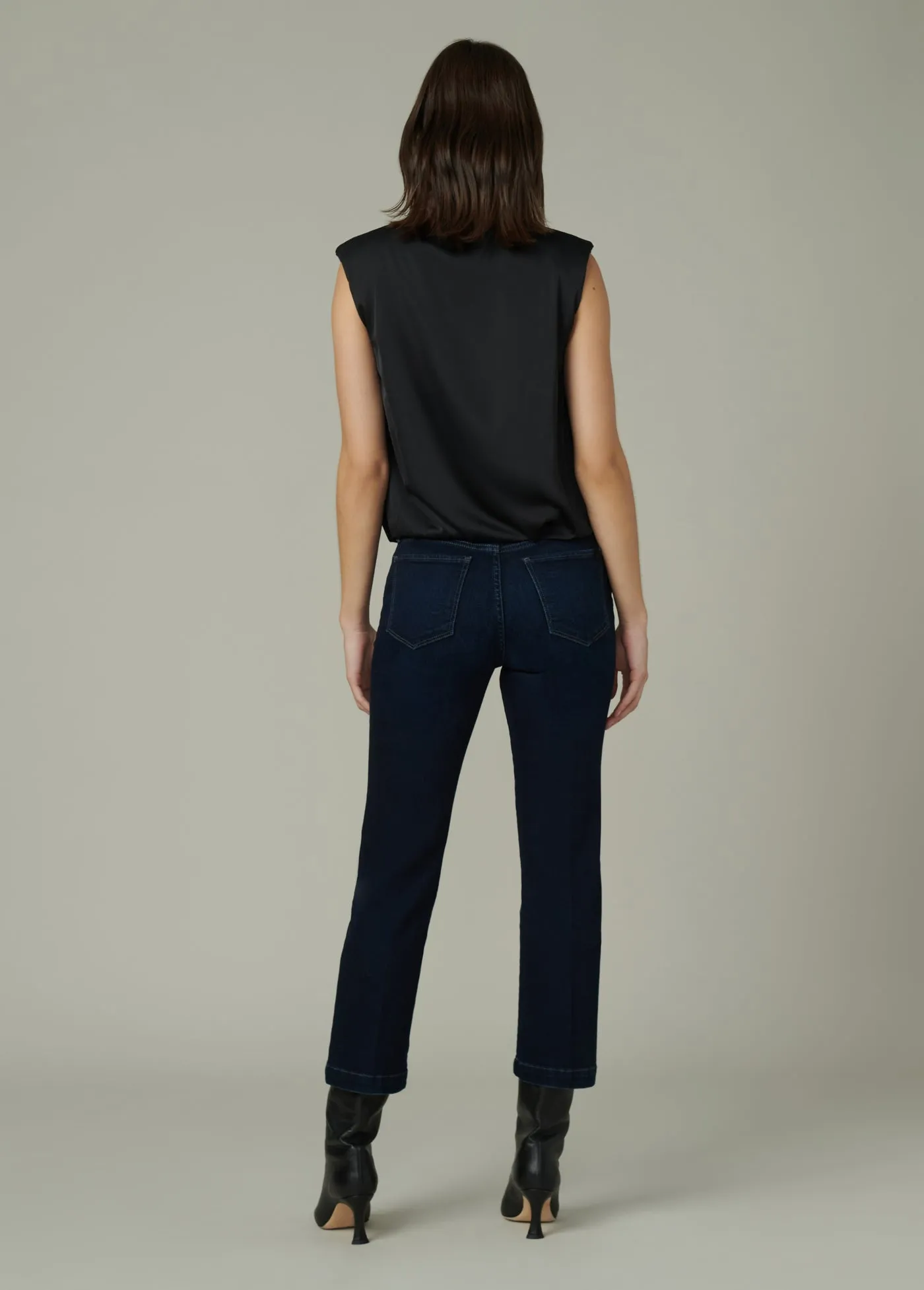THE VICTORIA SLEEVELESS TOP