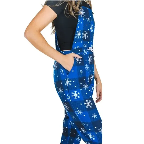 Women Overall Pajamas XS Warm Soft Knit Après Ski Snowflake Blue White NWT