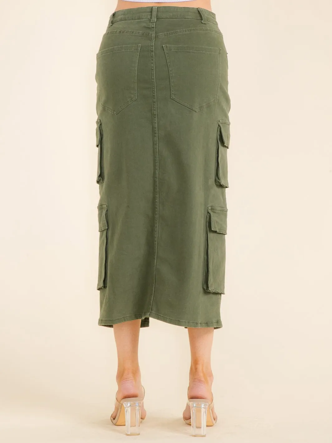 WOMEN'S BUTTON CLOSURE FRONT SLIT CARGO POCKETS DENIM MIDI SKIRT