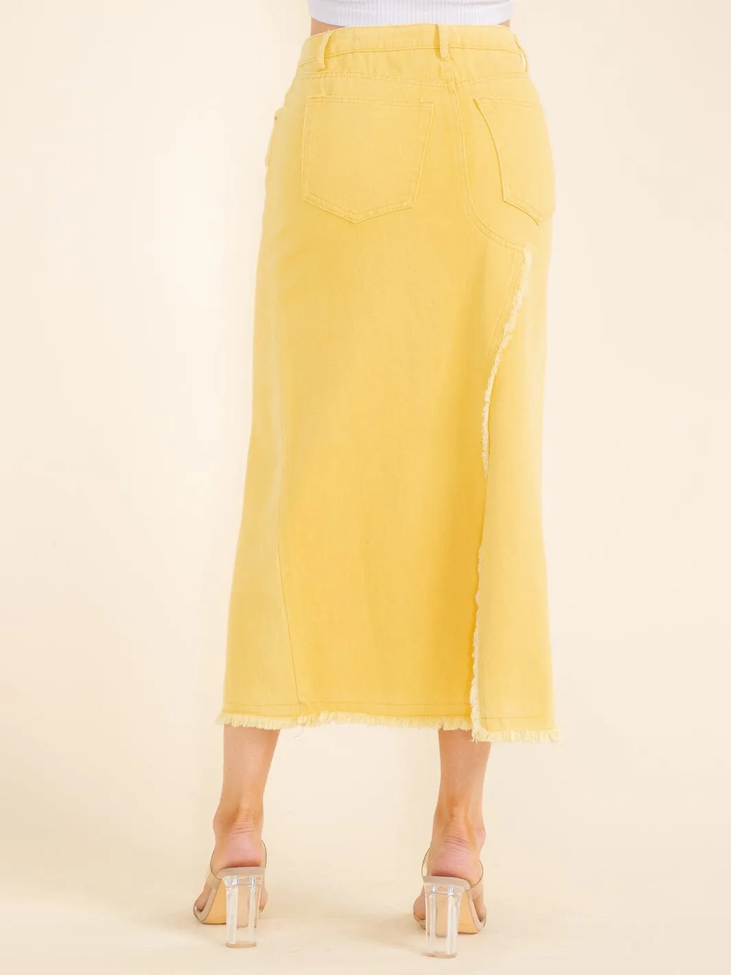 WOMEN'S BUTTON CLOSURE SIDE SLIT POCKETS DENIM MIDI SKIRT