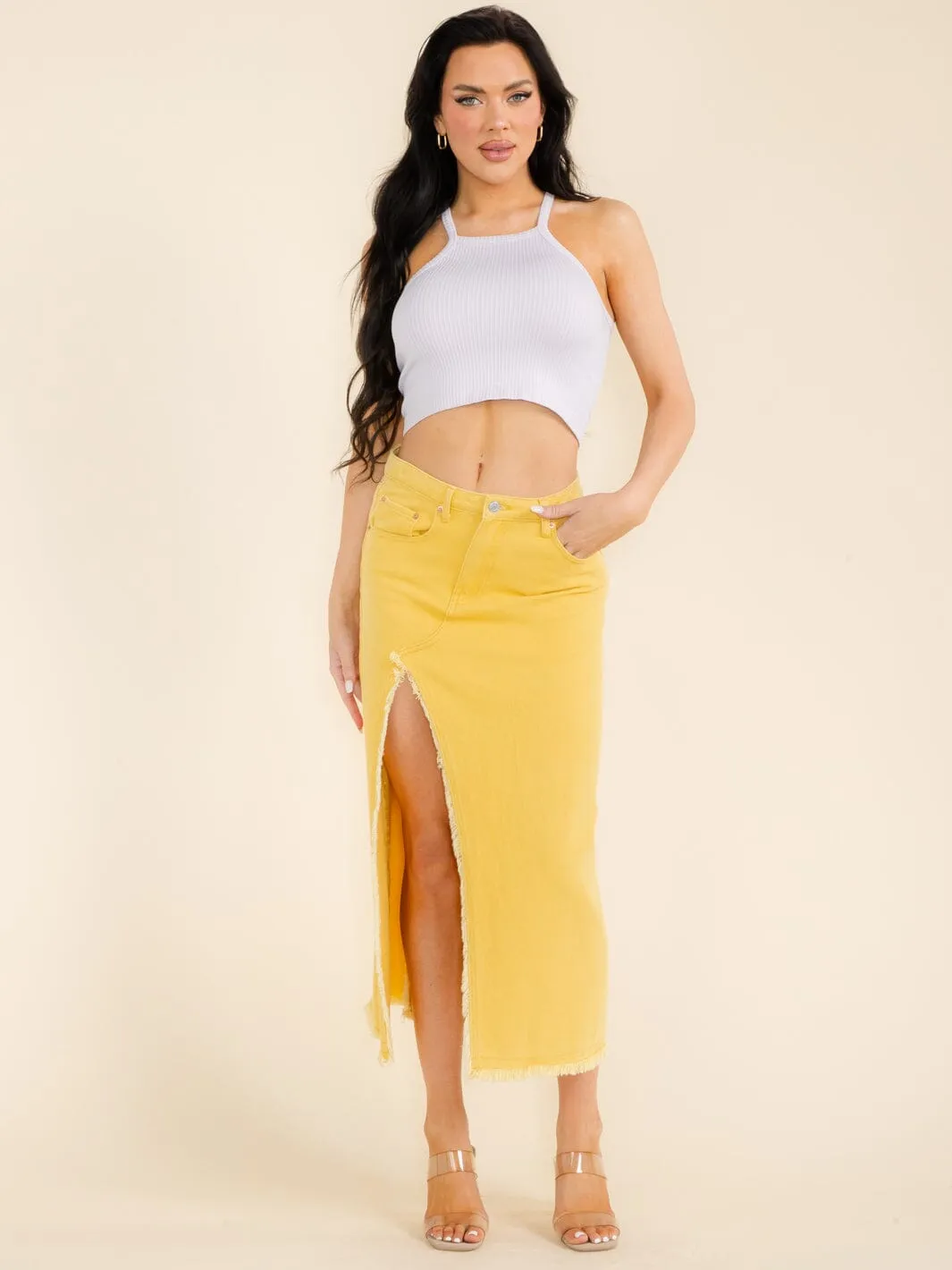 WOMEN'S BUTTON CLOSURE SIDE SLIT POCKETS DENIM MIDI SKIRT